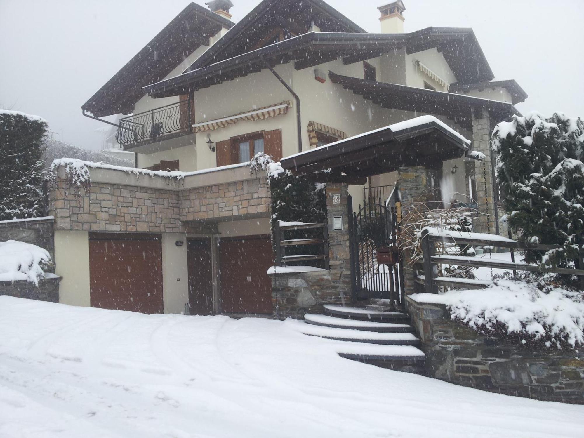 Villetta Nembra Edolo Exterior photo